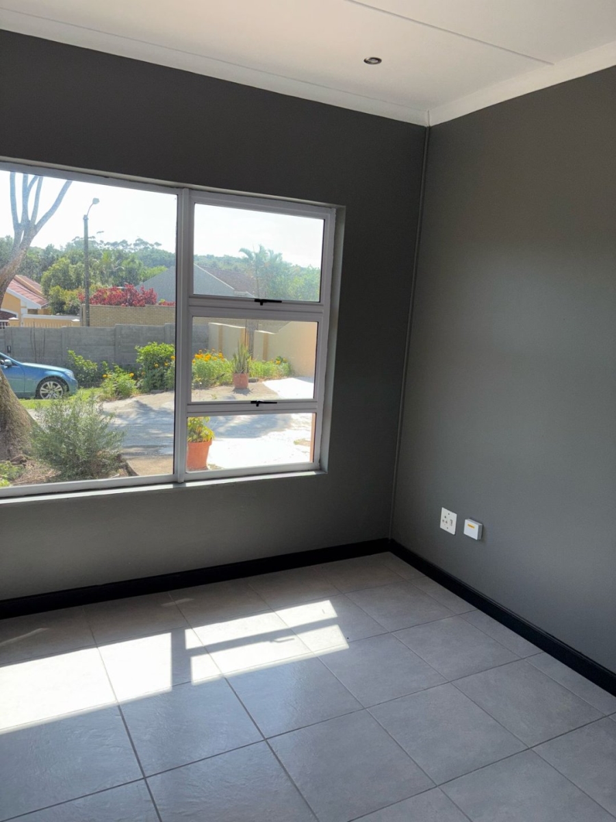 5 Bedroom Property for Sale in Beacon Bay North Eastern Cape